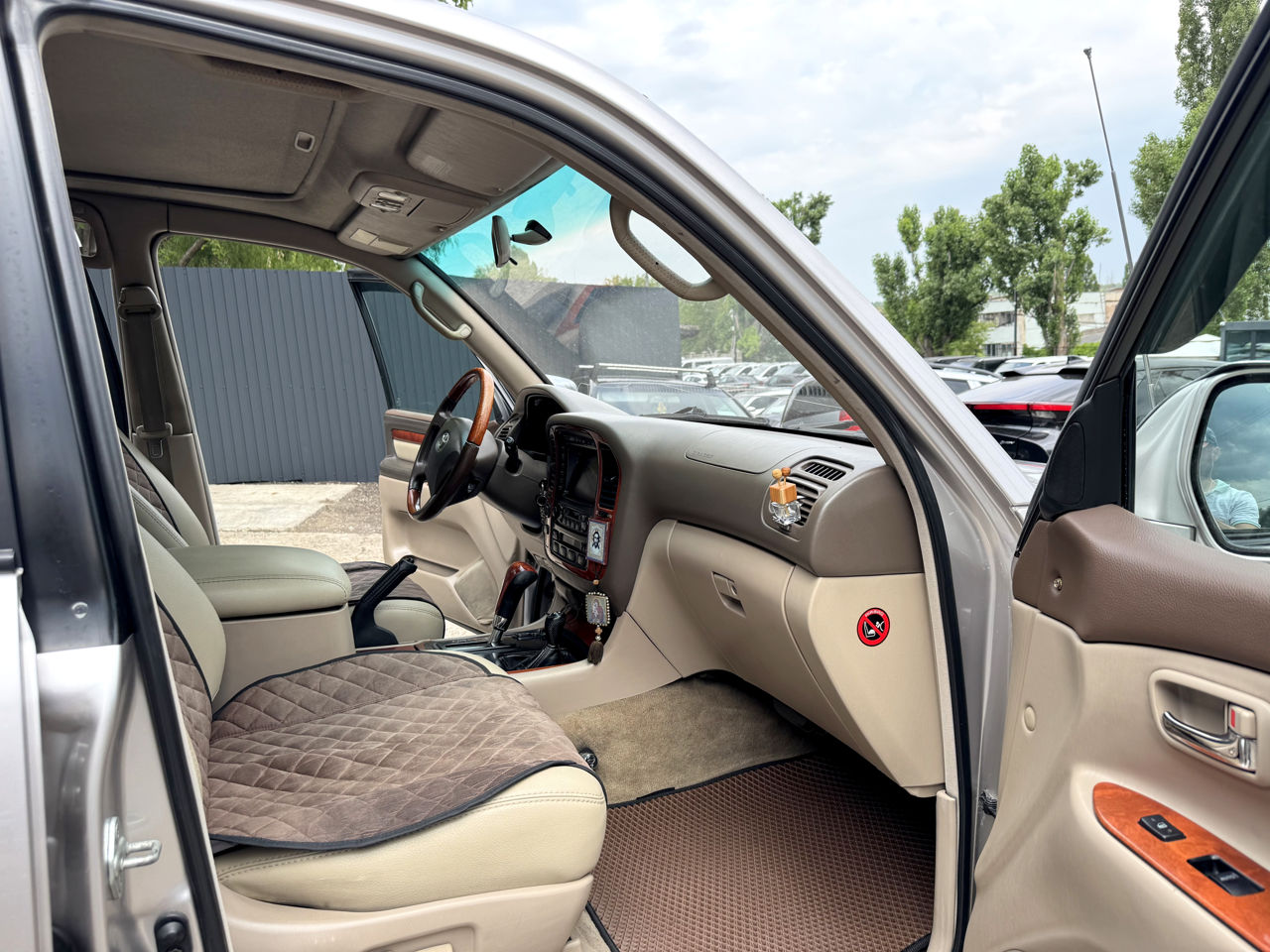 Toyota Land Cruiser фото 6