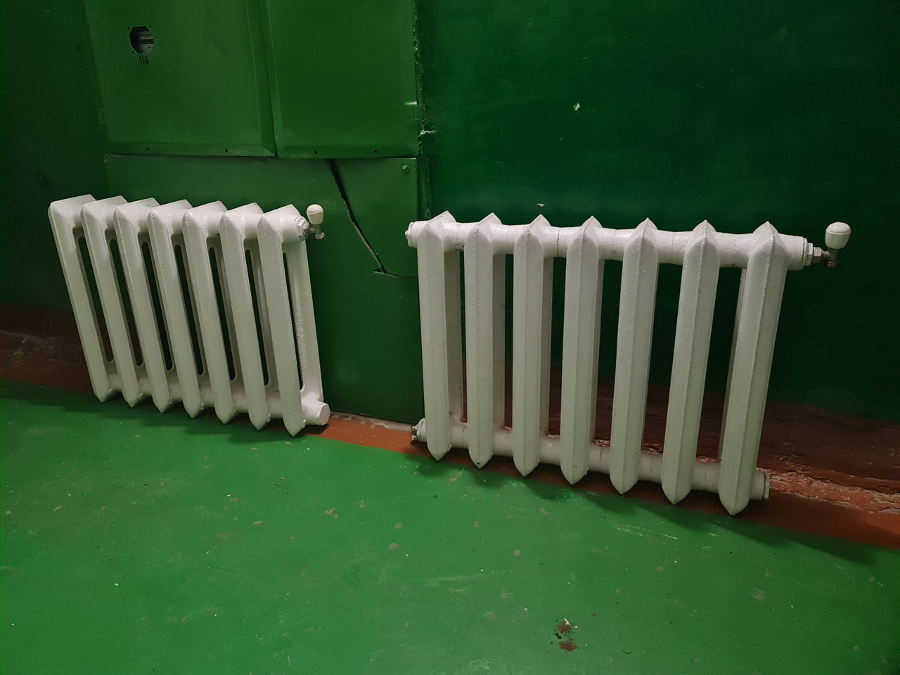 Чугунные батареи с термо регуляторами 35 секция