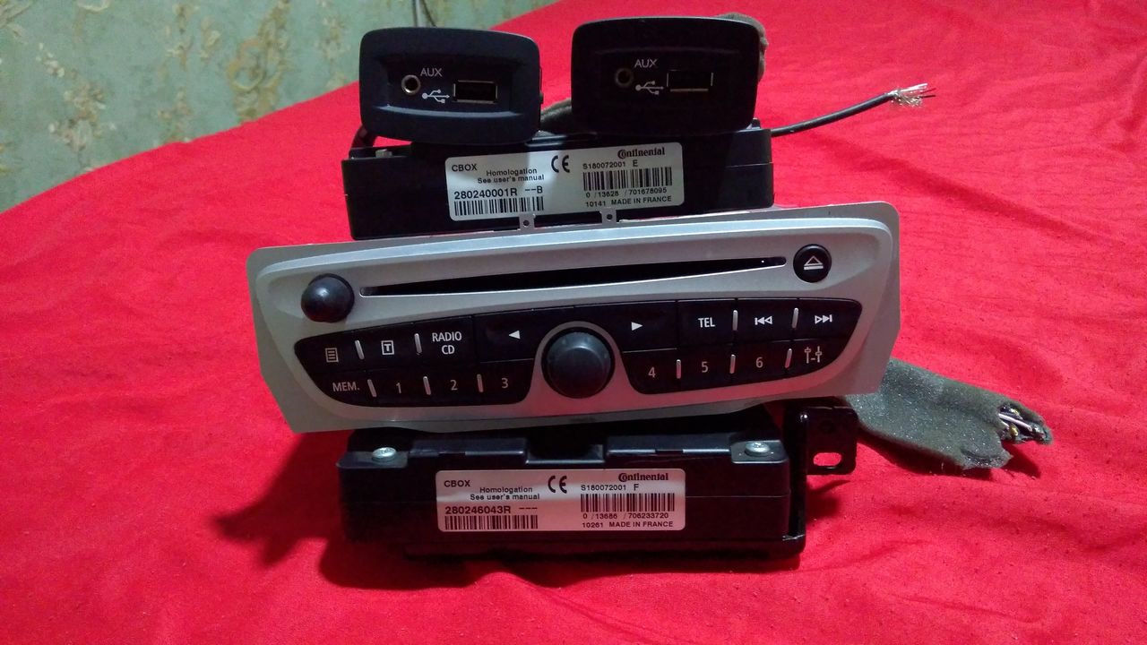 Magnitola Arkamys 3D Sound -1400lei c-box usb aux renault megan scenic 3