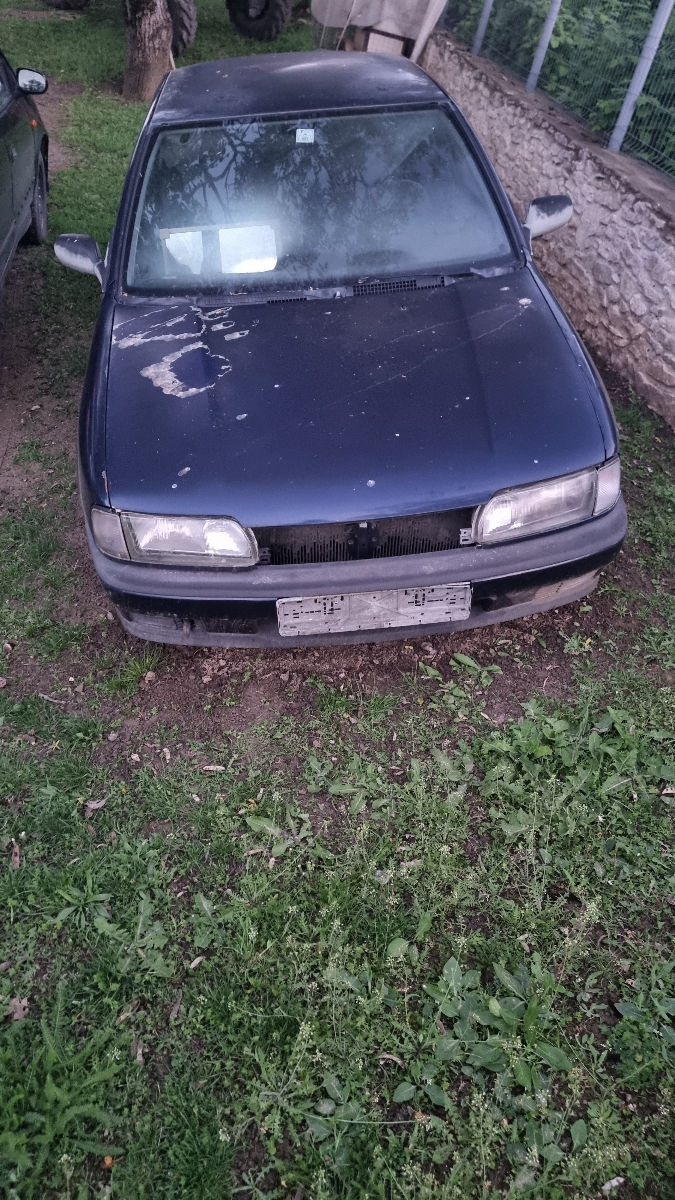 Nissan Primera foto 1