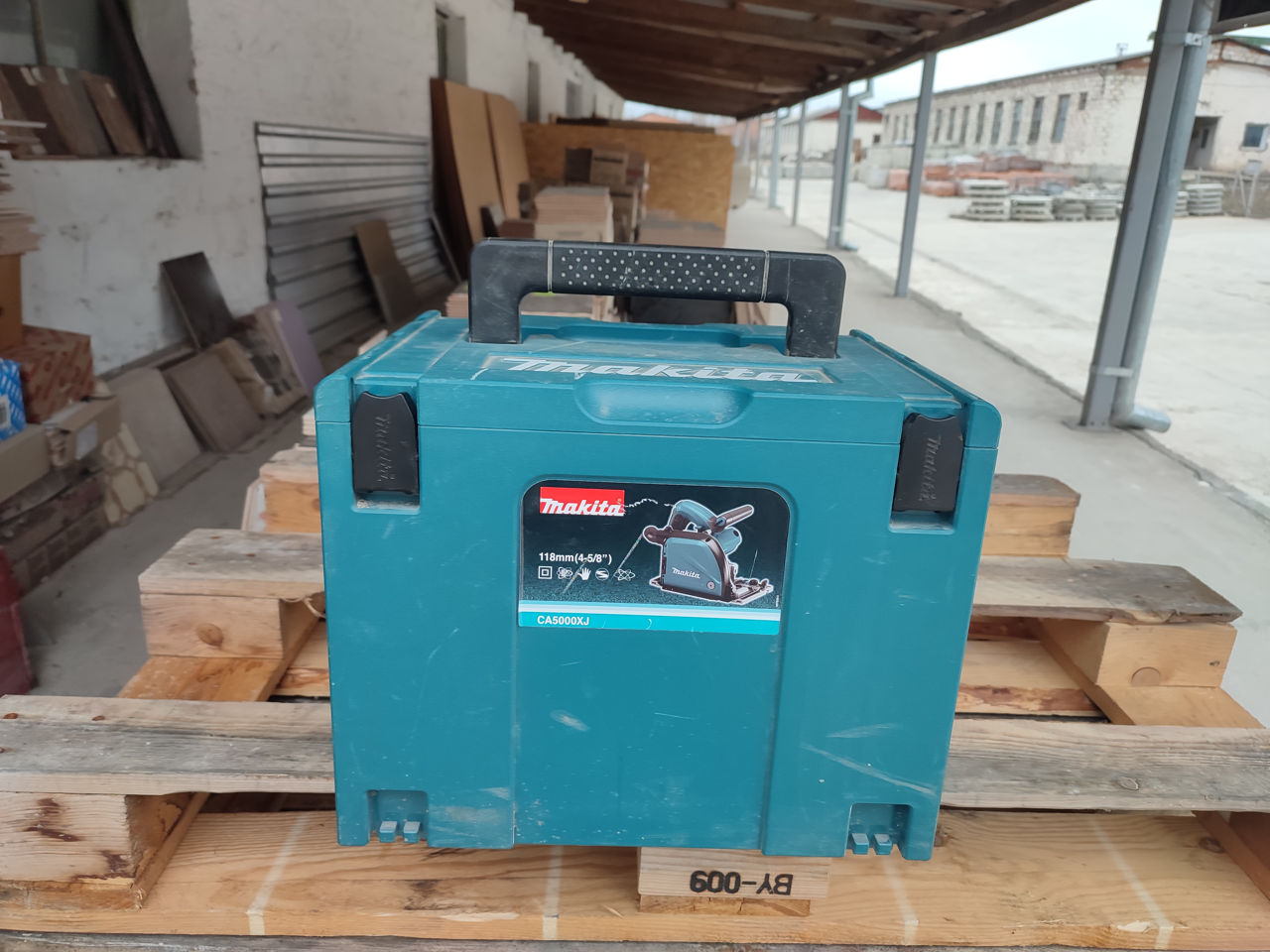 Продается фреза Makita  CA5000XJ foto 3