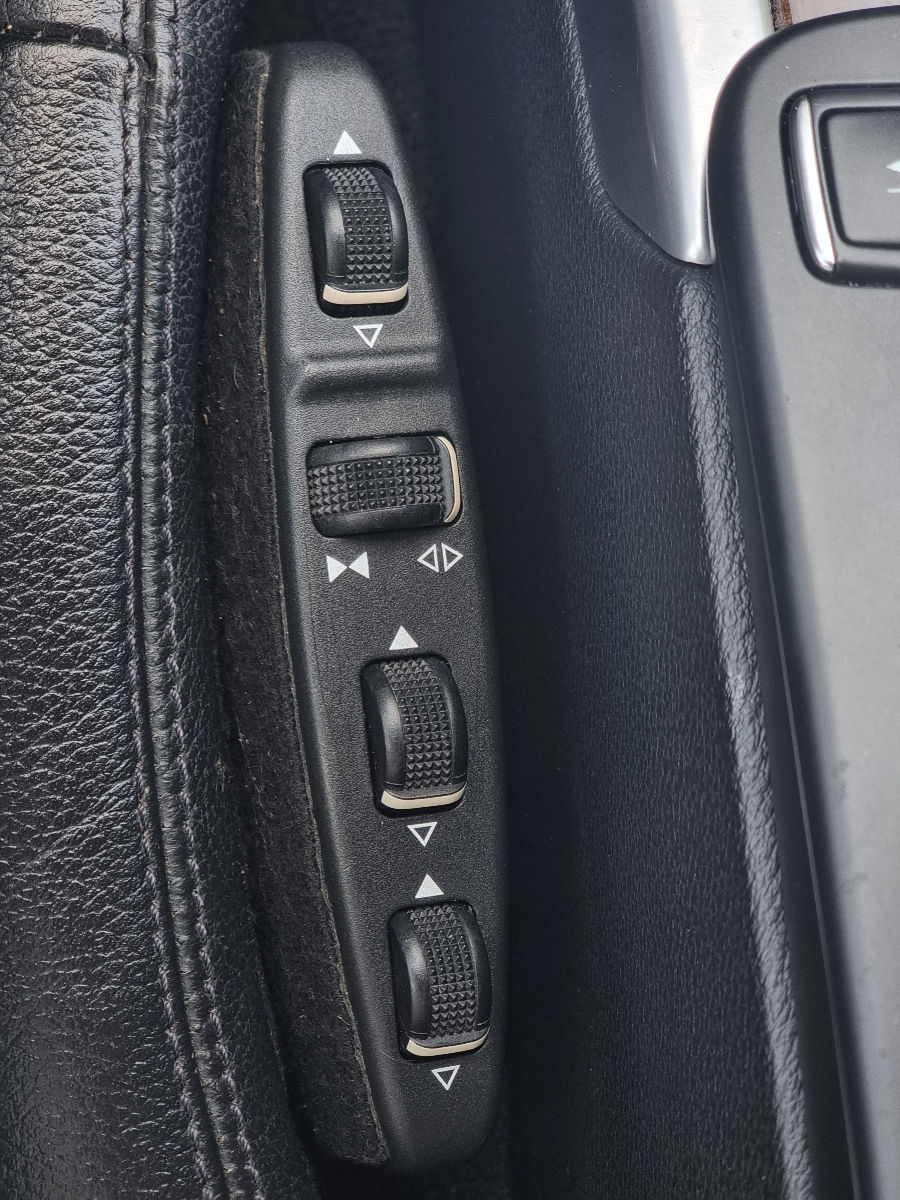 Mercedes E-Class фото 4