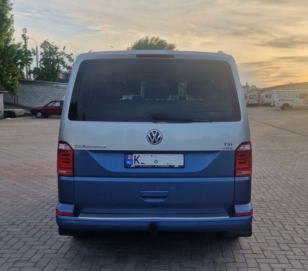 Volkswagen Caravelle foto 4