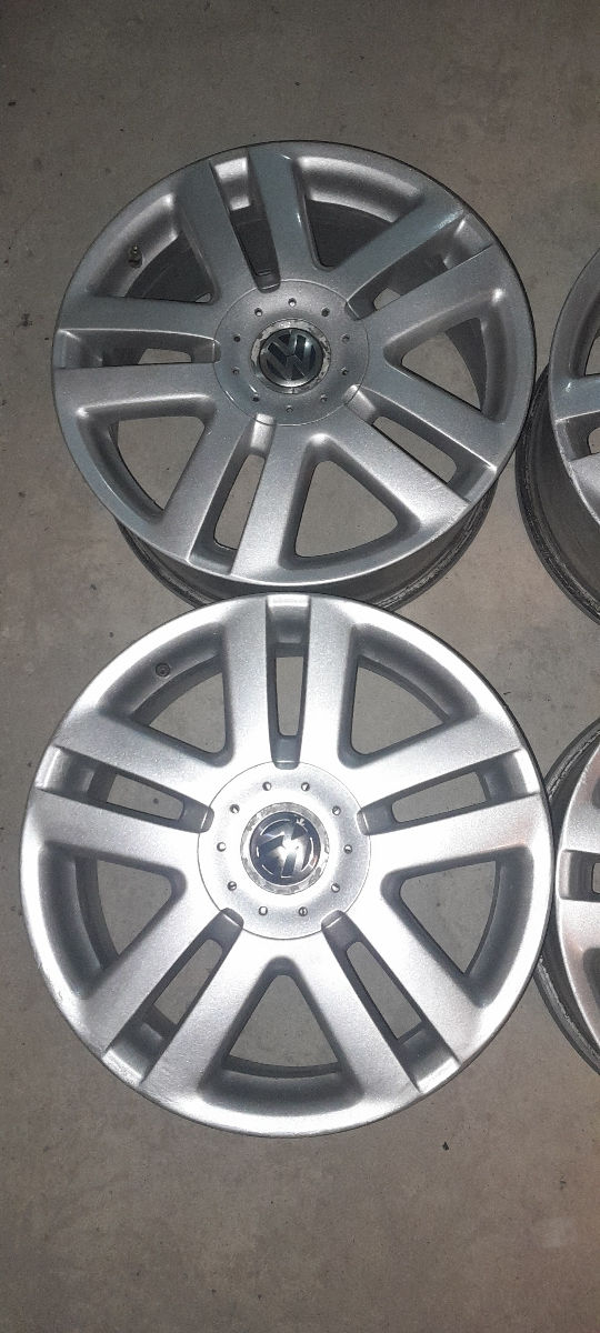 5/112 R17 Et 54 7J dia 57.1 Wolksvagen pasat, Sharan, touran,,,,, foto 3