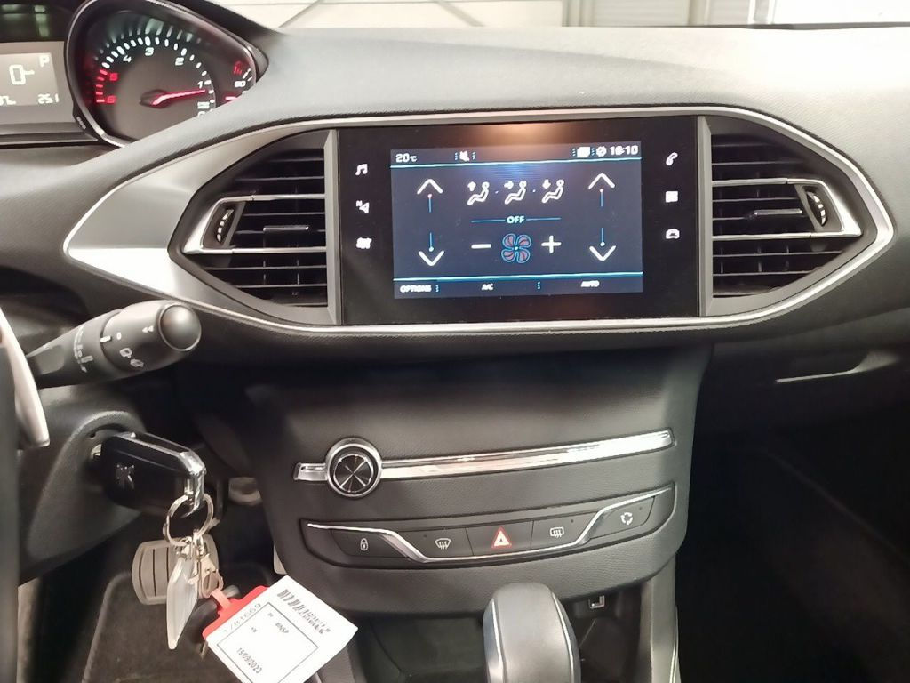 Peugeot 308 foto 6