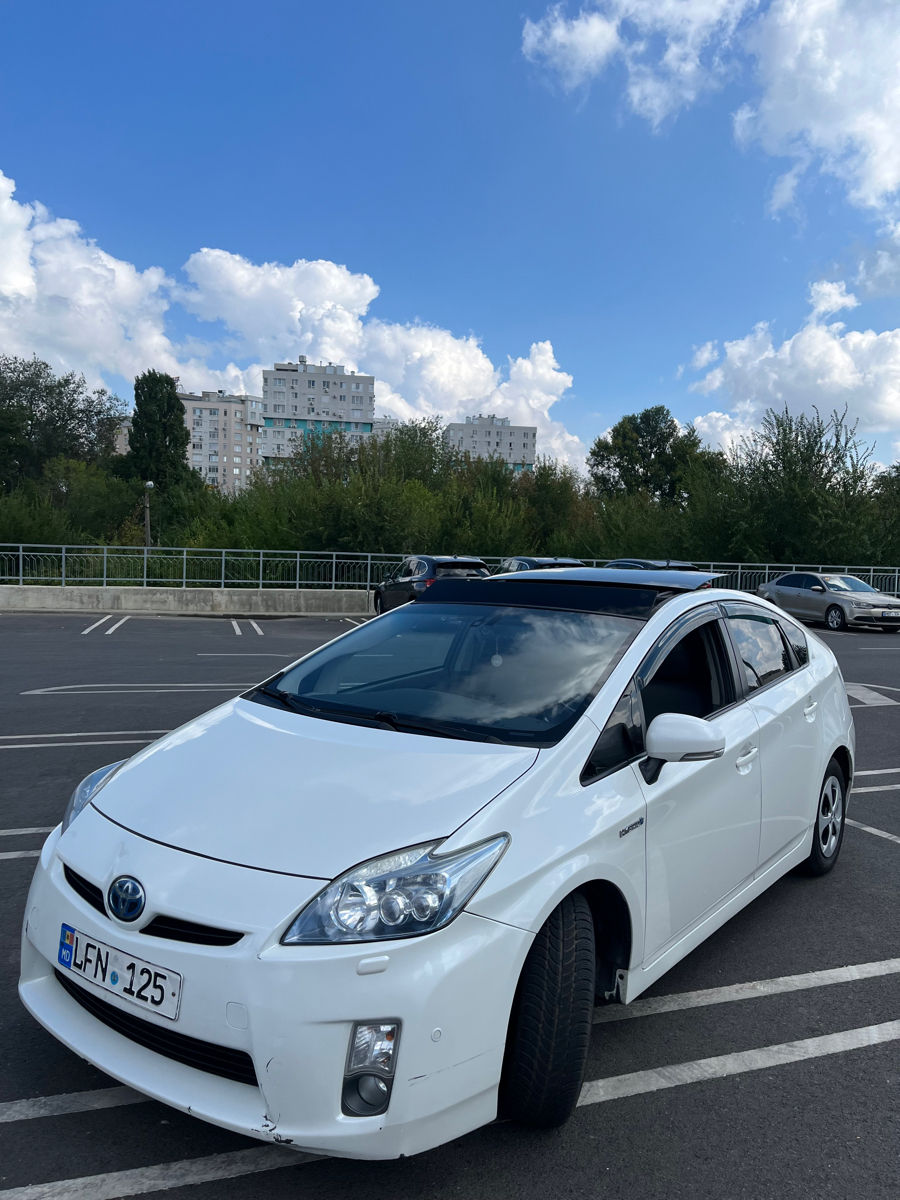 Toyota Prius foto 1