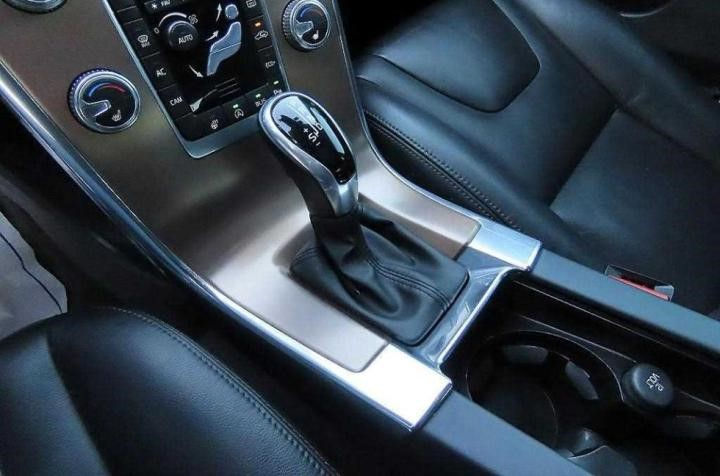 Volvo XC60 foto 9