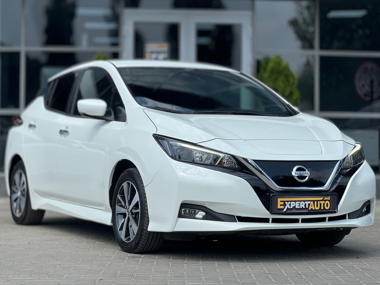 Nissan Leaf — фото 3