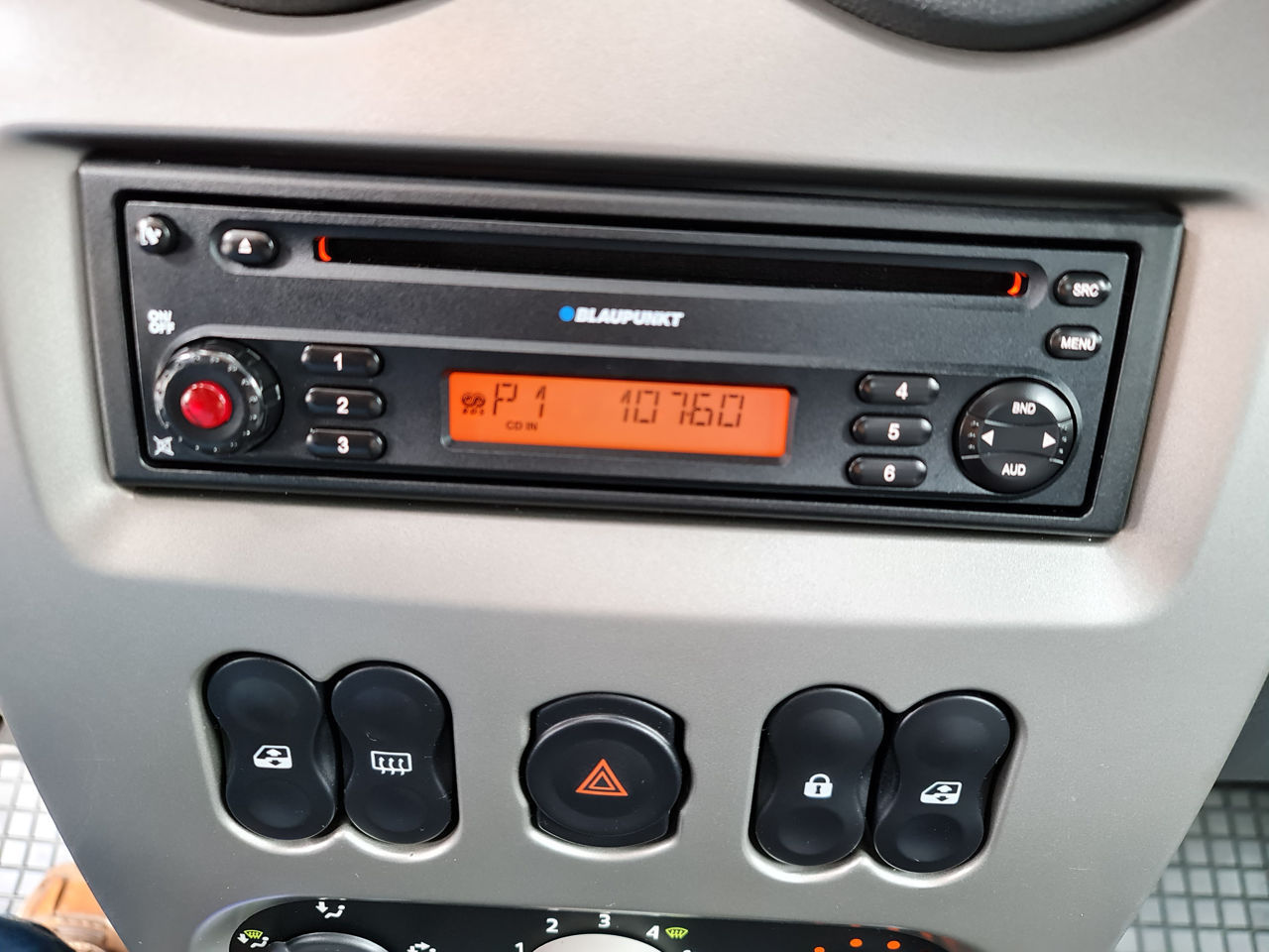 Radio cd blaupunkt dacia logan 1 wireless hands free car kit 