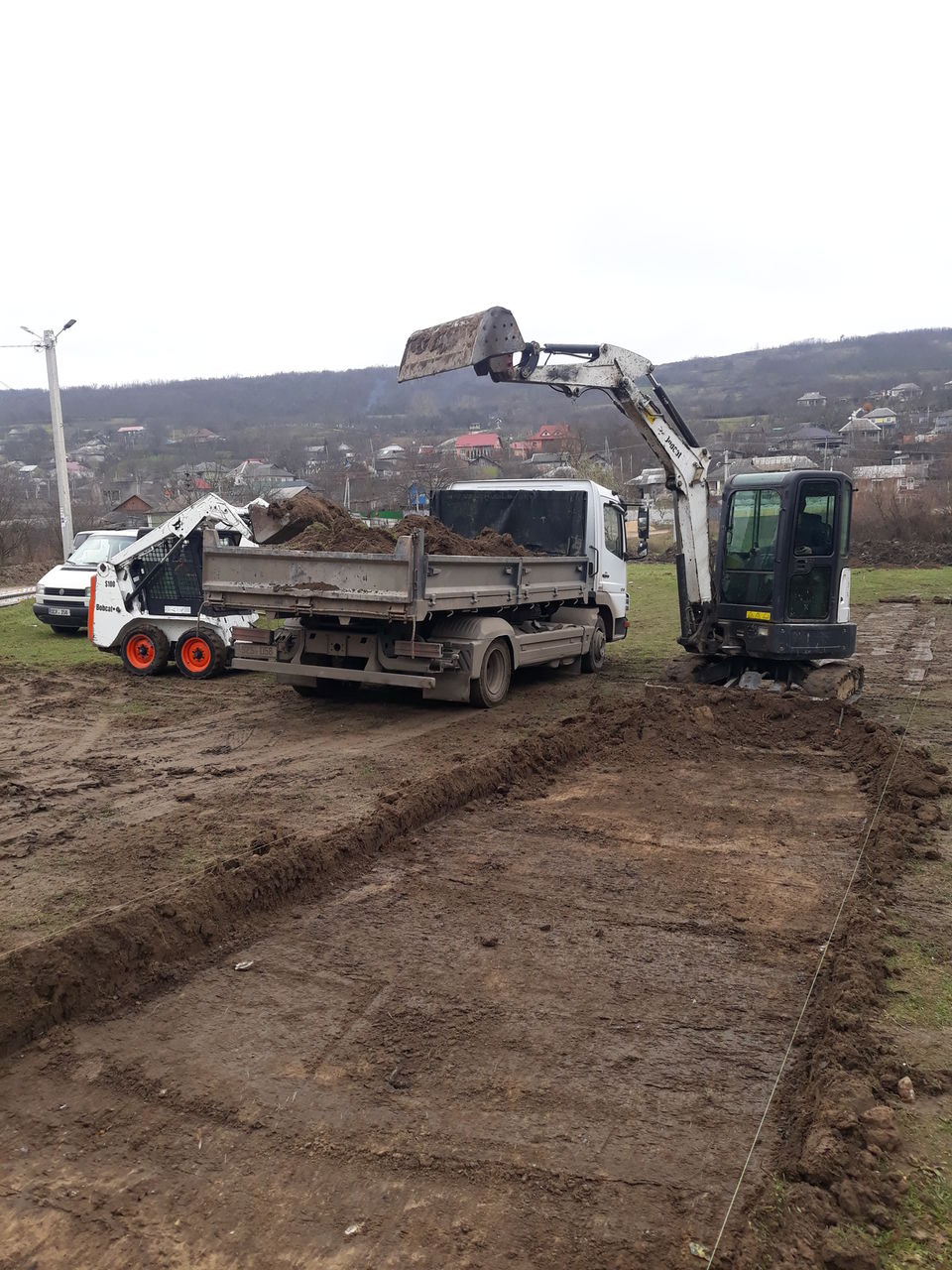 Servicii excavator,bobcat foto 2