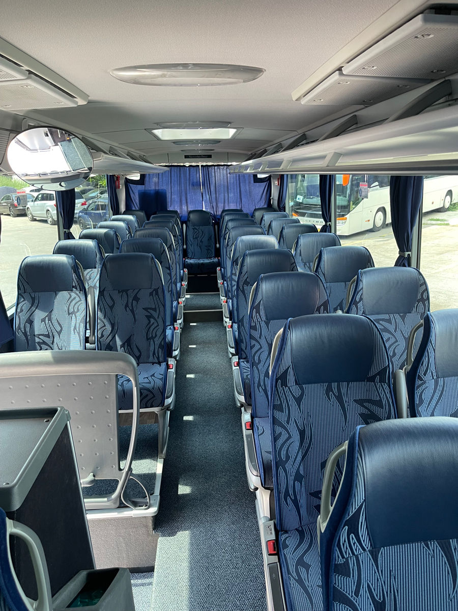 Servicii Transport Persoane Intern & International 59 locuri foto 3