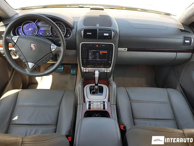 Porsche Cayenne foto 12