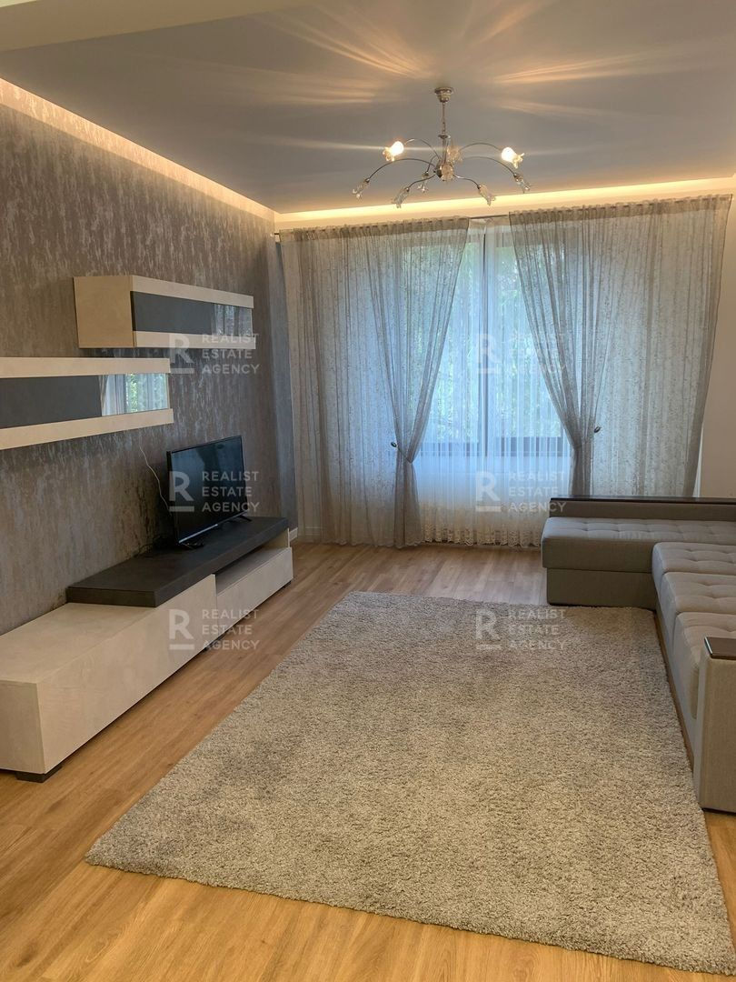 Apartament cu 2 camere, 60 m², Centru, Chișinău foto 1