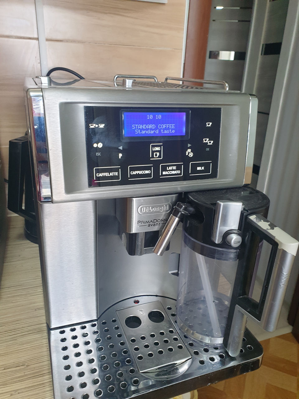 Masina de cafea Delonghi Primadonna avante