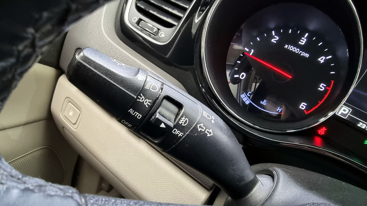 KIA Carnival foto 9