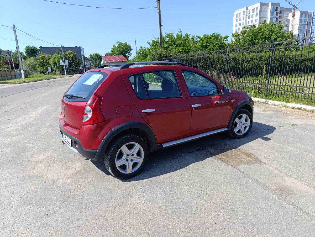Dacia Sandero Stepway фото 3