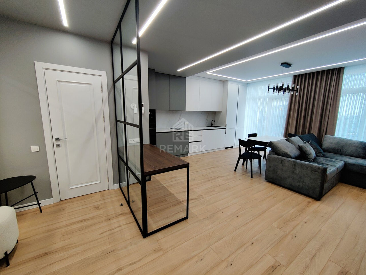 Apartament cu 3 camere, 80 m², Centru, Chișinău foto 3