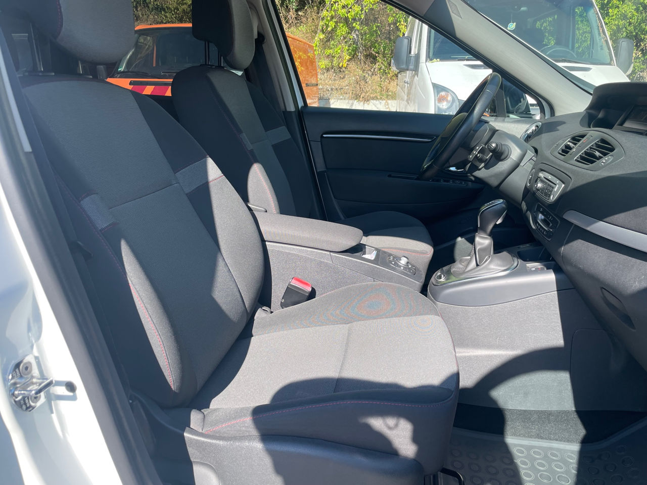 Renault Grand Scenic foto 16