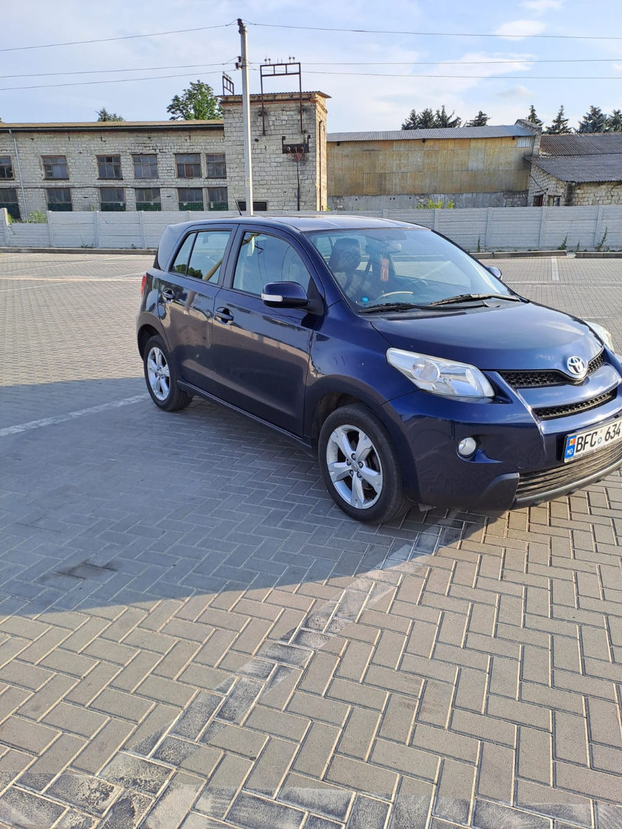 Toyota Urban Cruiser фото 1