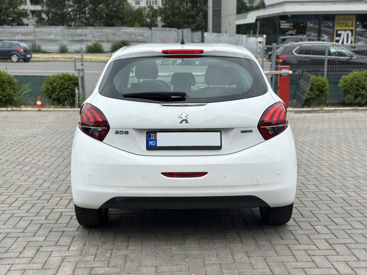 Peugeot 208 Automat foto 5