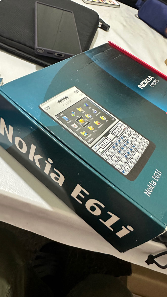 Nokia e61i - Telefon business legendar (Nou) foto 0