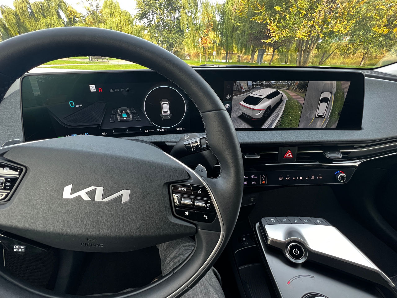 KIA EV6 фото 5
