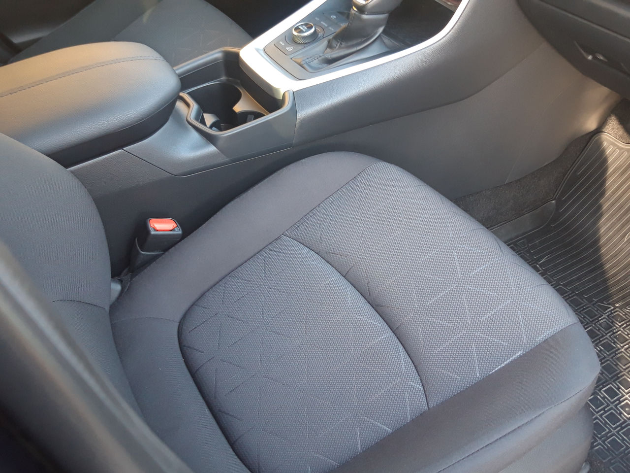 Toyota Rav 4 foto 9