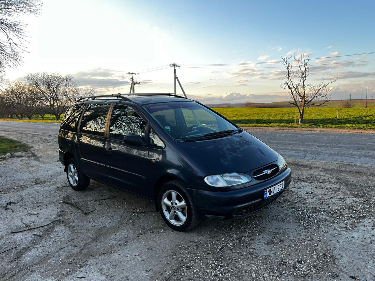 Ford Galaxy foto 1