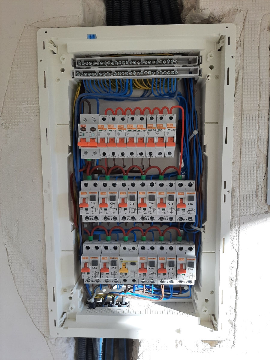 Electric фото 2