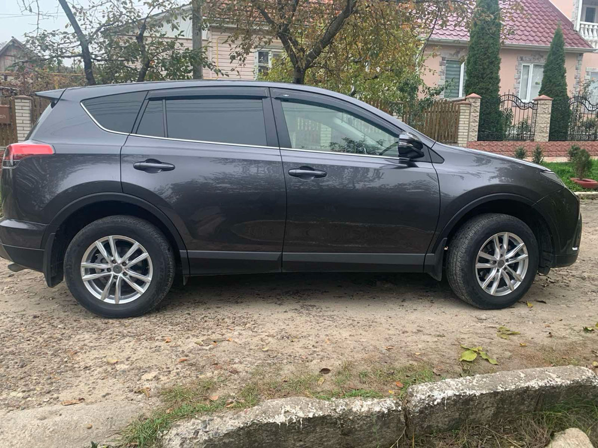 Toyota Rav 4 foto 7