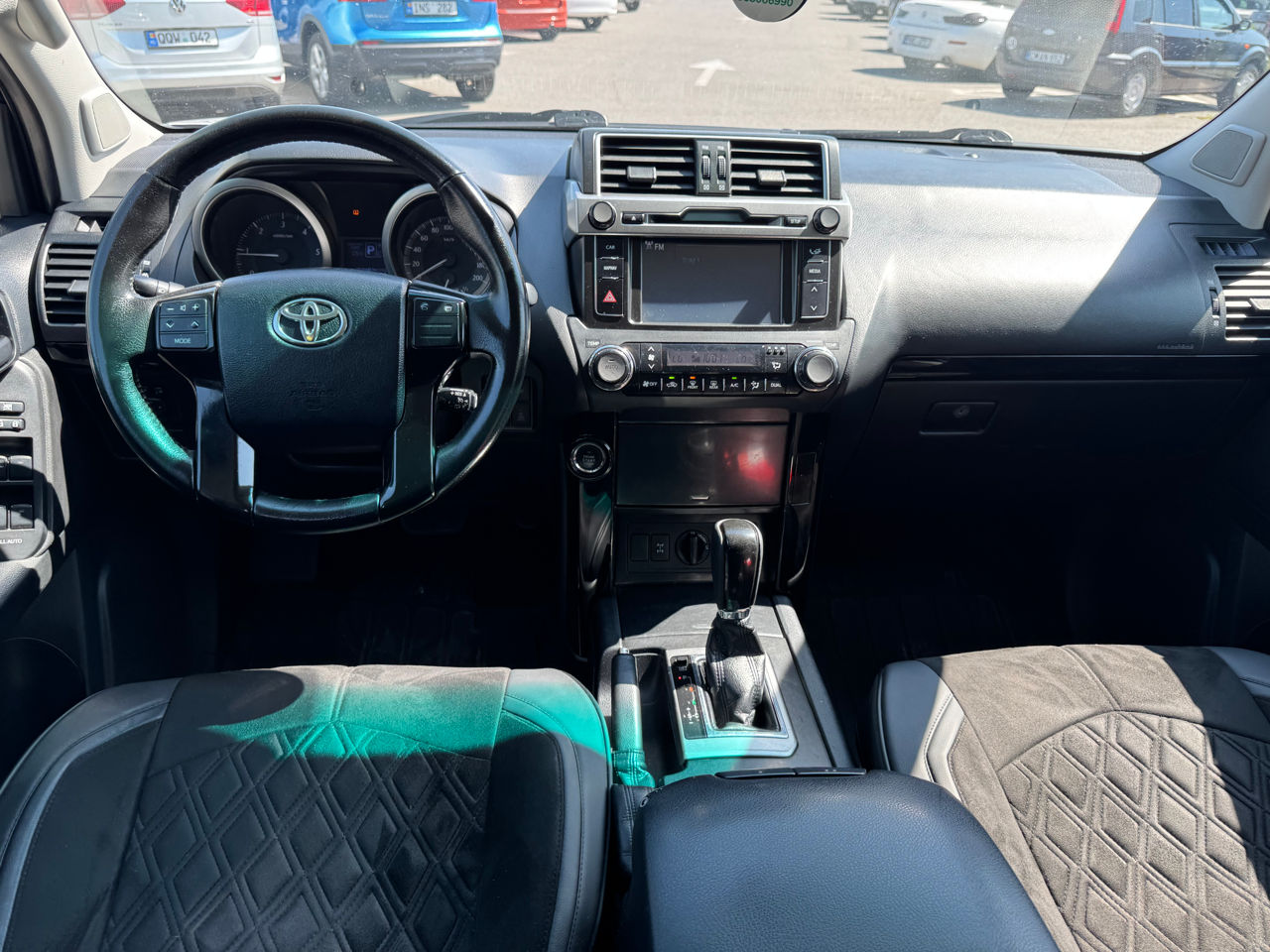 Toyota Land Cruiser Prado фото 7