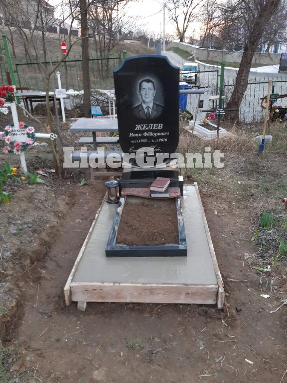 Monumente din granit.Livrare și instalare prin toată Moldova. foto 15