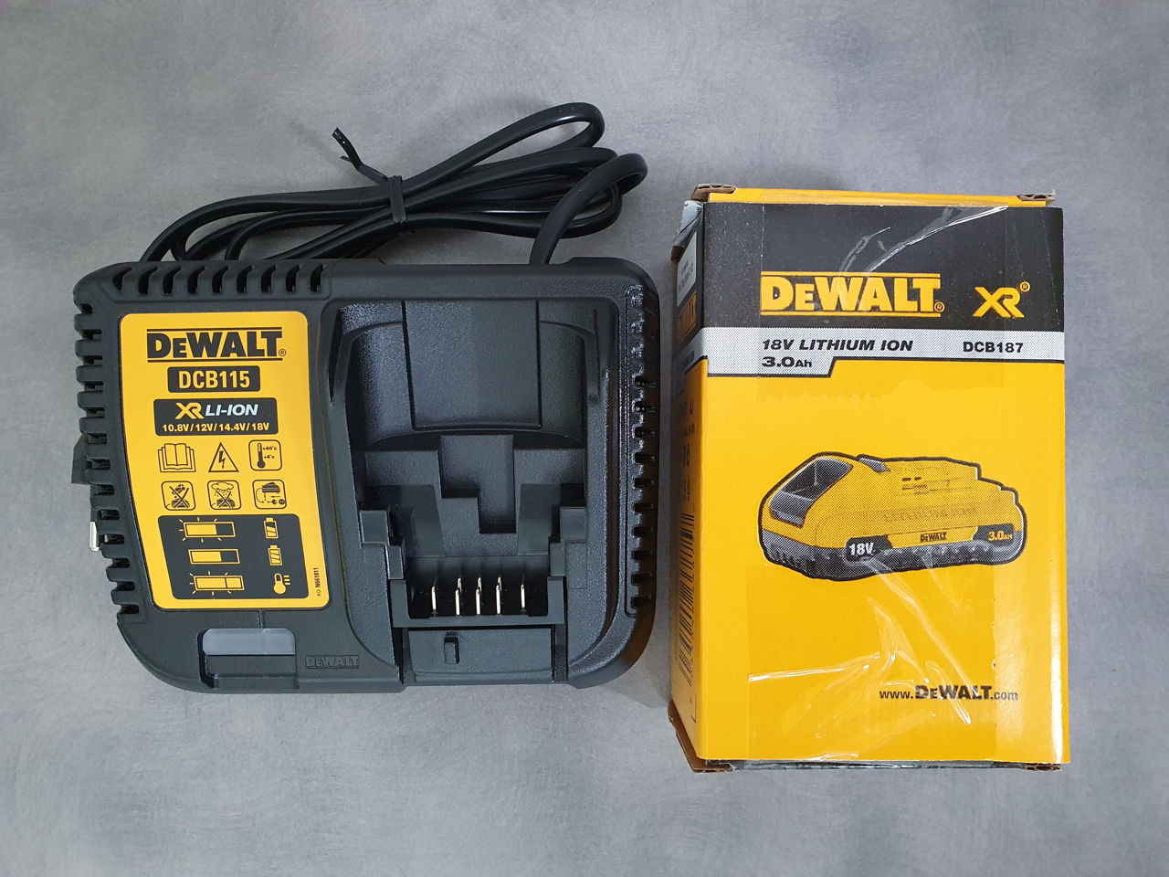 Dewalt DCB115 2X 10,8V 14,4V 18V Li-Ion accu oplader - DCB115-QW - Gereedschappen & Machines