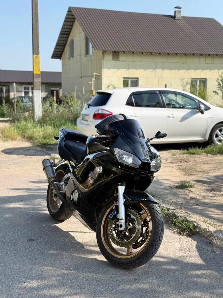 Yamaha R 6  foto 0
