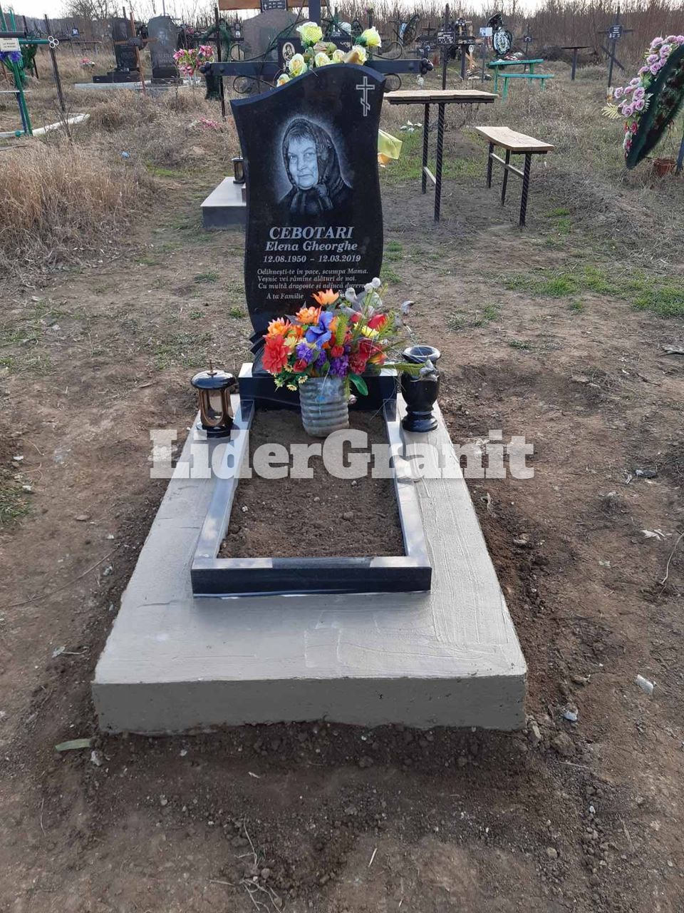 Monumente din granit.Livrare și instalare prin toată Moldova. foto 9