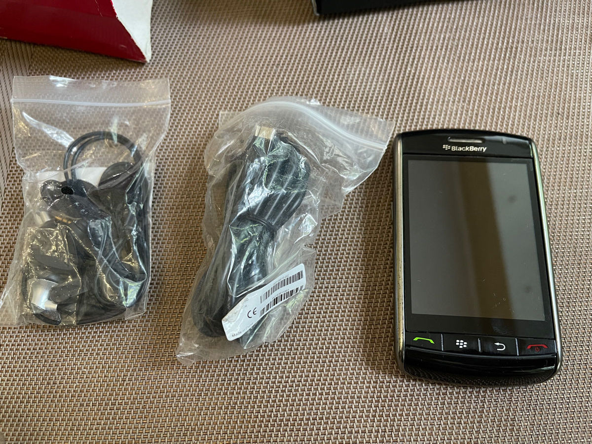 Smartphone BlackBerry Storm 9530 foto 2