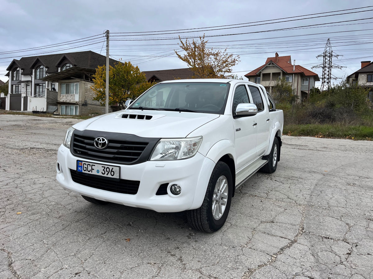 Toyota Hilux foto 8