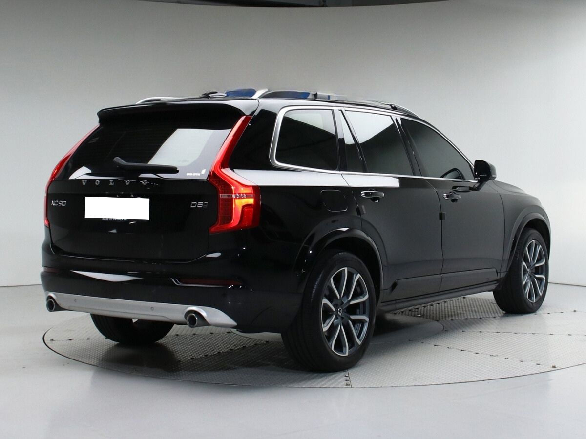 Volvo XC90 foto 1