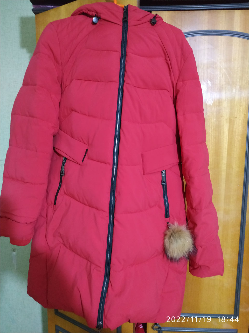 Продам зимнюю куртку