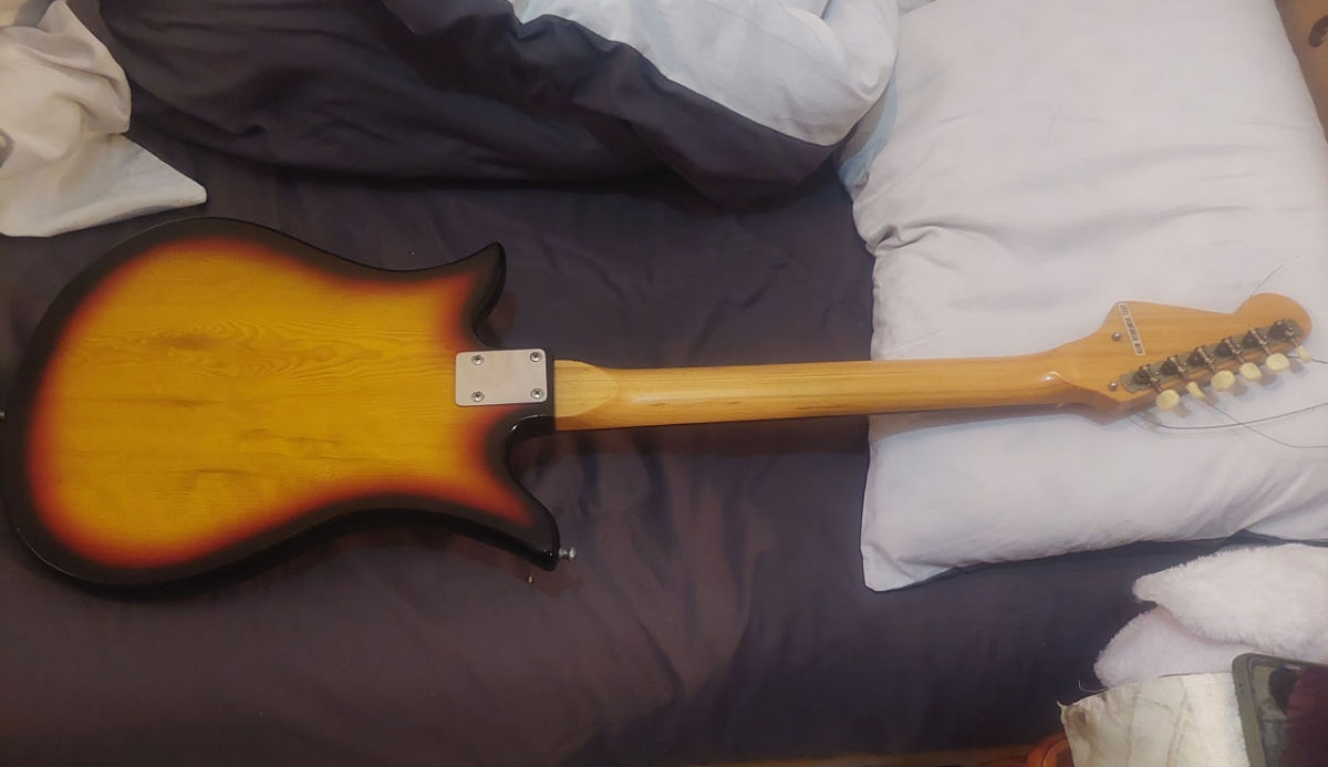 Продам Yamaha EG 303 1993 год производство Индонезия состояние идеальное 4000 лей foto 3