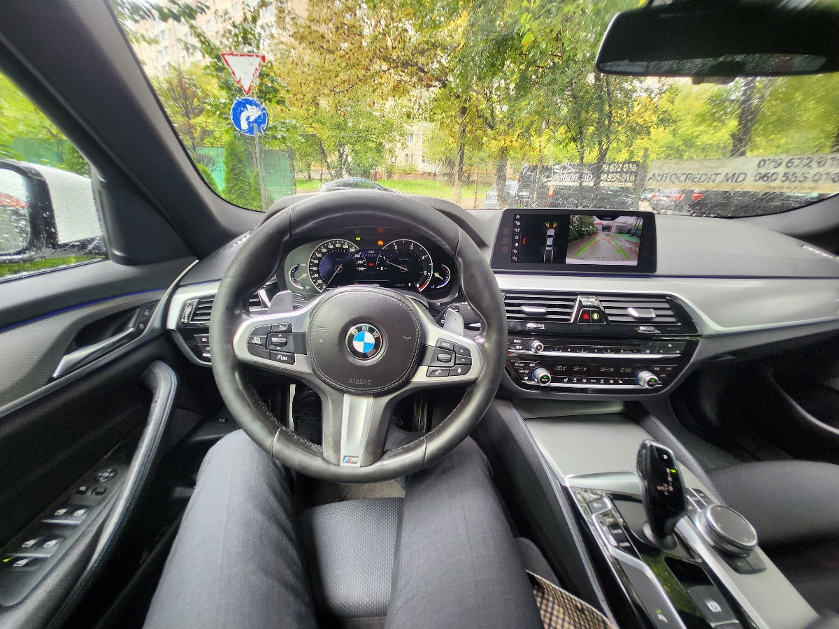 BMW 5 Series foto 7