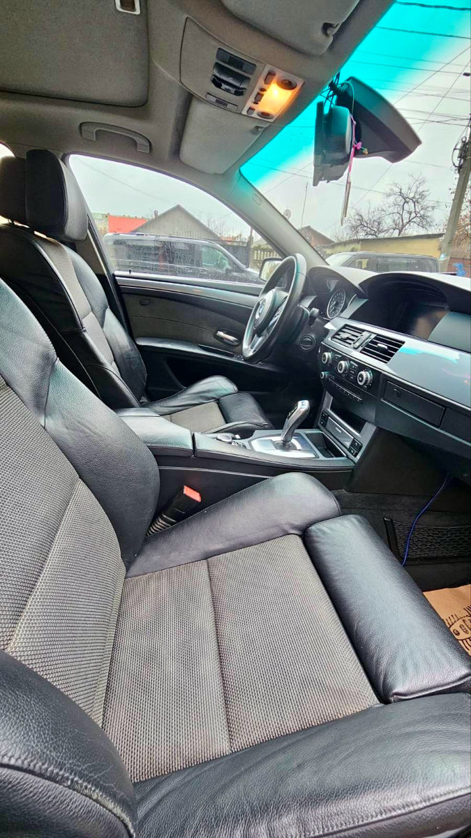 BMW 5 Series фото 5