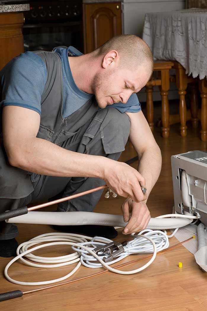 Монтажник кондиционеров с многолетним стажем работы!