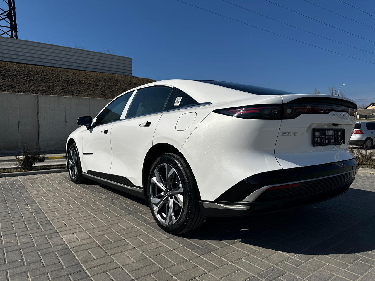 Mazda EZ-6 foto 16