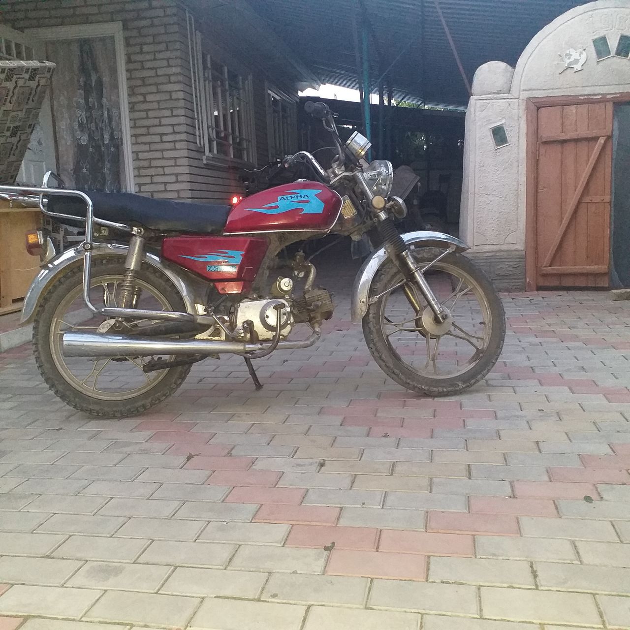 Alpha Moto Alpha