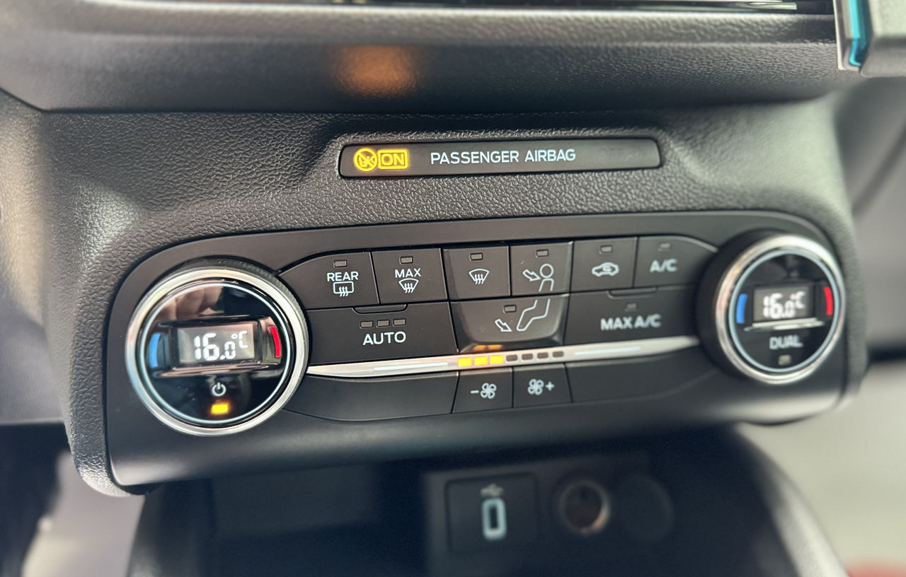 Ford Focus foto 12