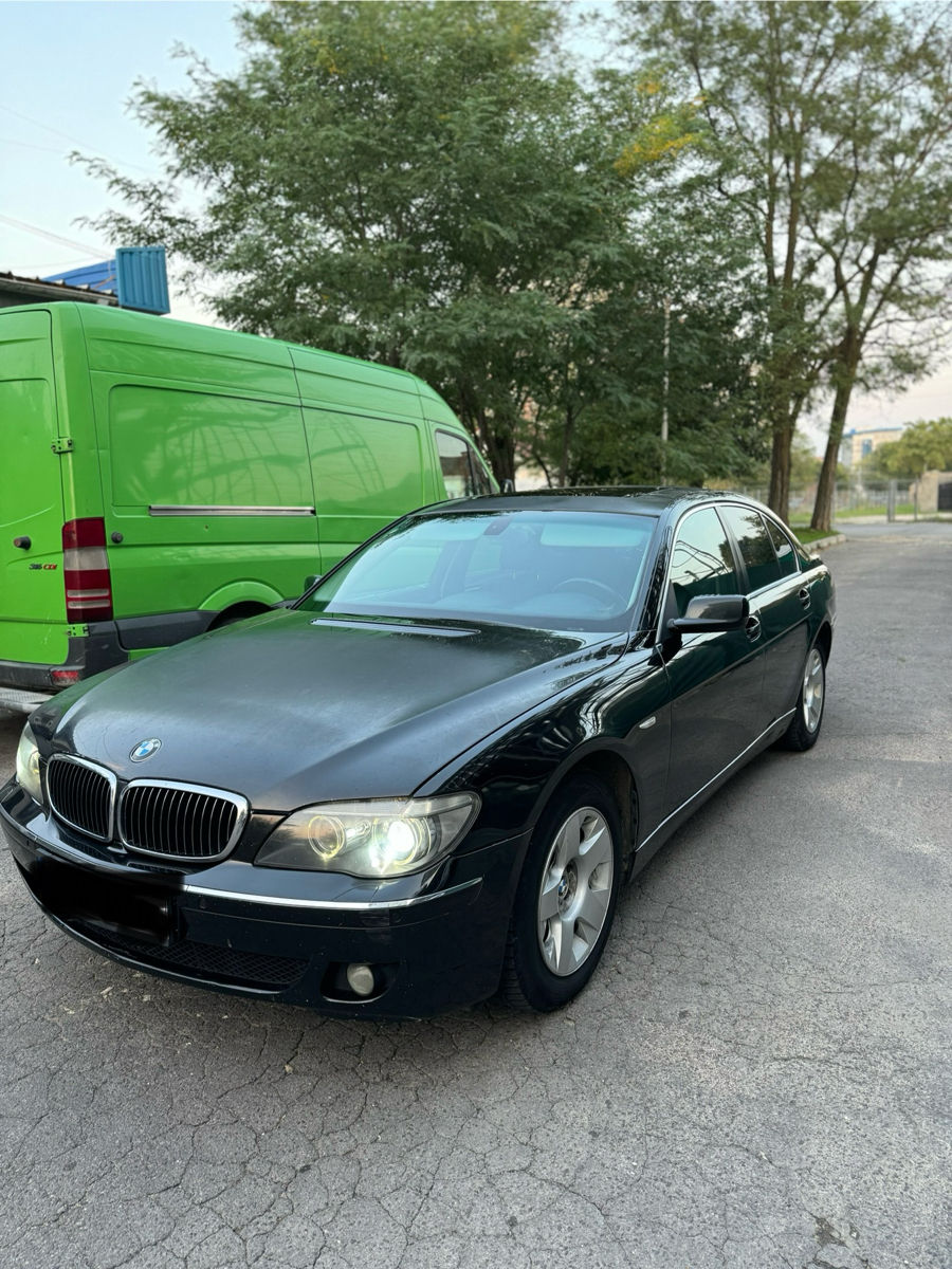 BMW 7 Series foto 1