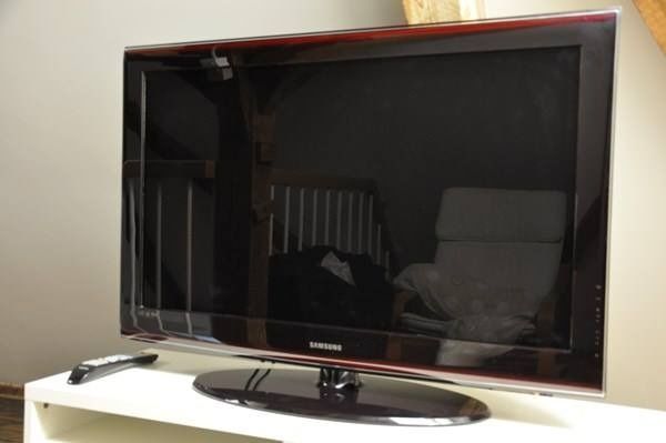 Телевизор 52 см. Samsung 32 диагональ 2007 года. Телевизоры самсунг 52 см диагональ. Телевизор самсунг 52 le53a656a1f. LSD самсунг 21 дюйм.
