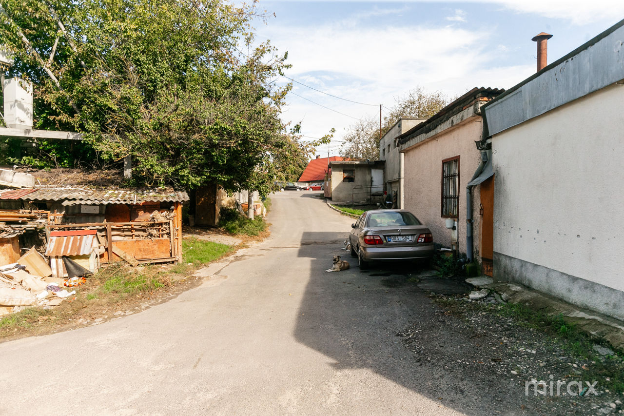 Se vinde garaj în sec. Buiucani! foto 1