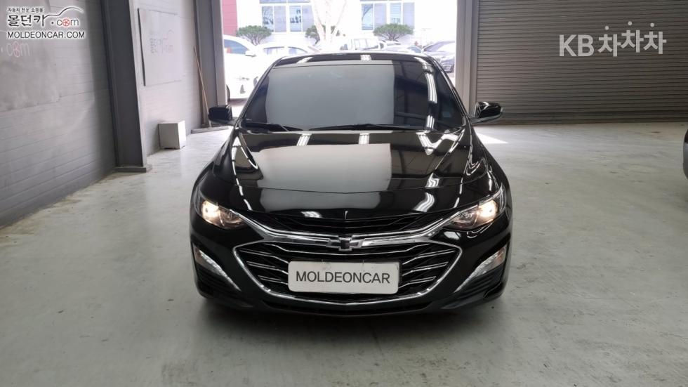 Chevrolet Malibu фото 0